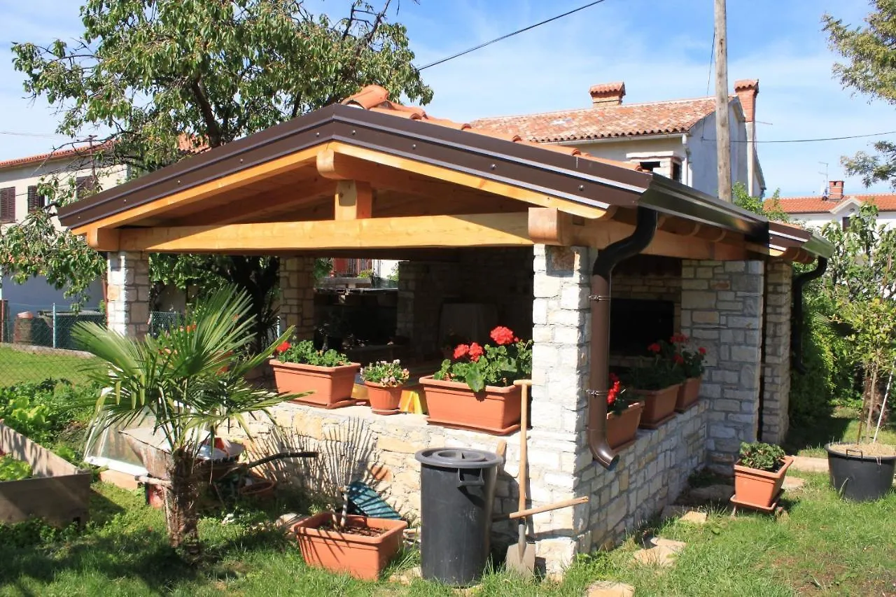 Apartment Umag 7666B Croacia