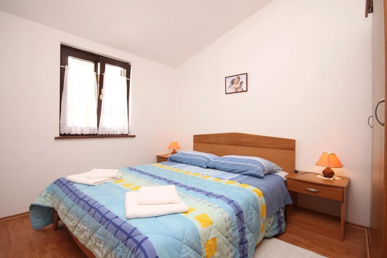 Apartment Umag 7666B